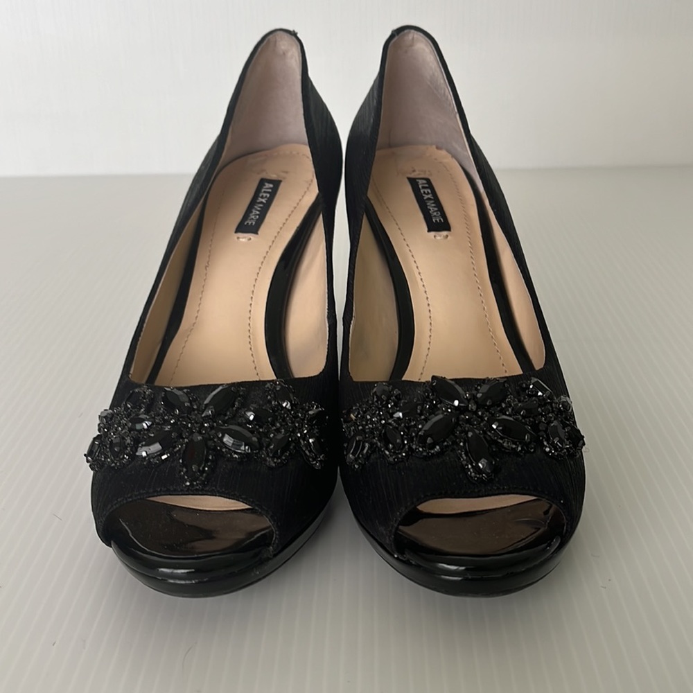 Women’s Alex Marie Pump Shoes Size 7M